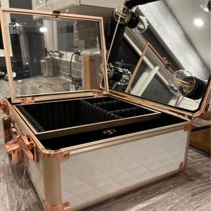 Slaycase Travel lightup make up case